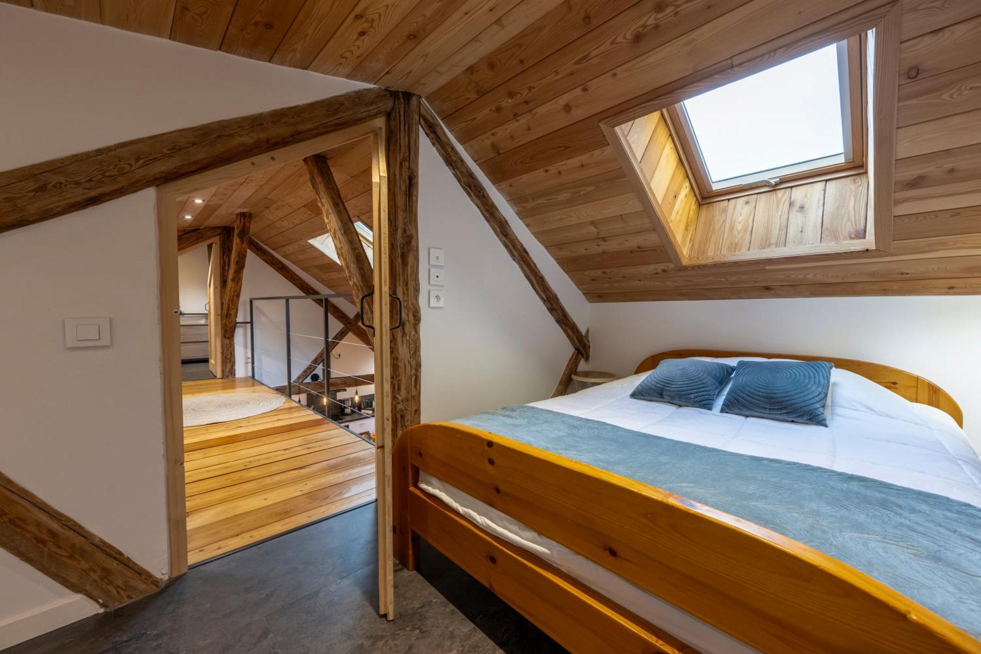 Superbe Loft - Situ Sur La Place Appartement *